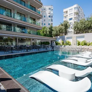 Hotel Awen Lara ***