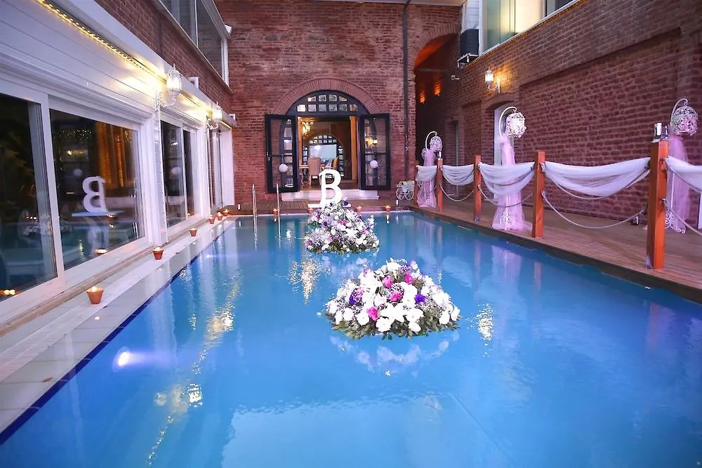 Fuat Pasa Oteli - Special Category Bosphorus Istanbul Hotel